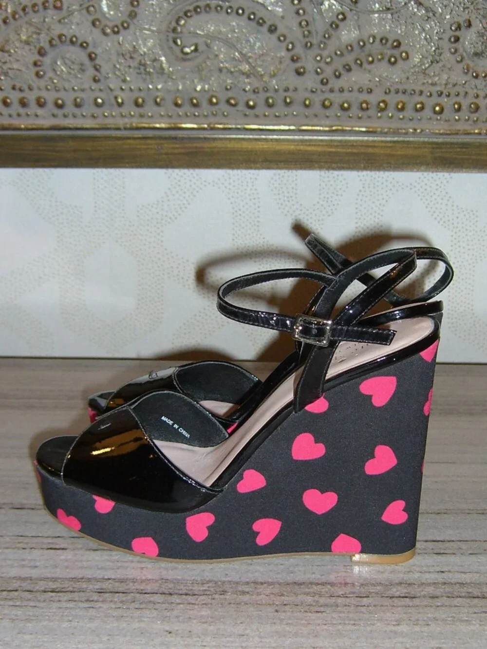 NEW KATE SPADE NEW YORK HEART WEDGE PLATFORM SHOES 7M